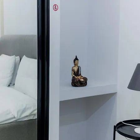 Apartment Cutest White-tower With A Private Patio Thessaloniki